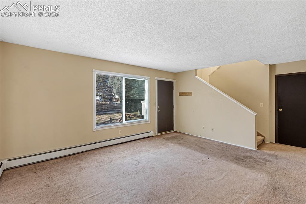 Image 22 of 30: Living Room