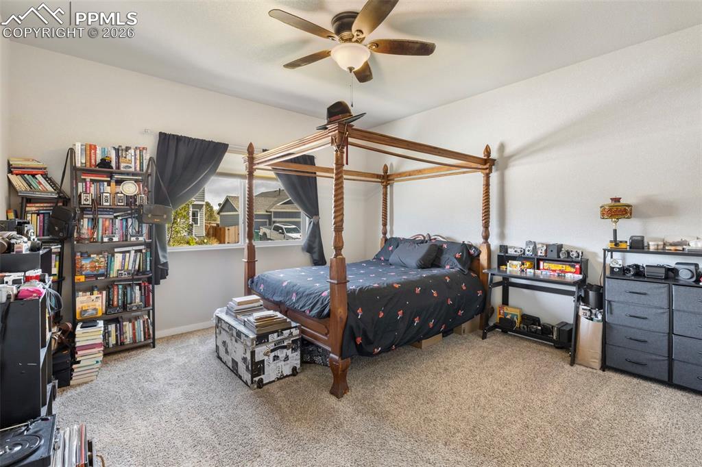 Image 16 of 28: Additional main-level bedroom