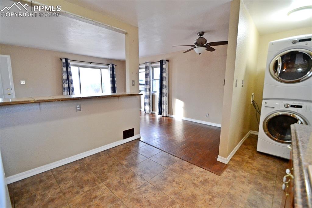 Image 17 of 34: Laundry