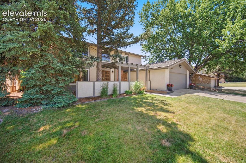 Image 2 of 50: 3681 Sq Foot with 6 bedrooms and 4 baths!
