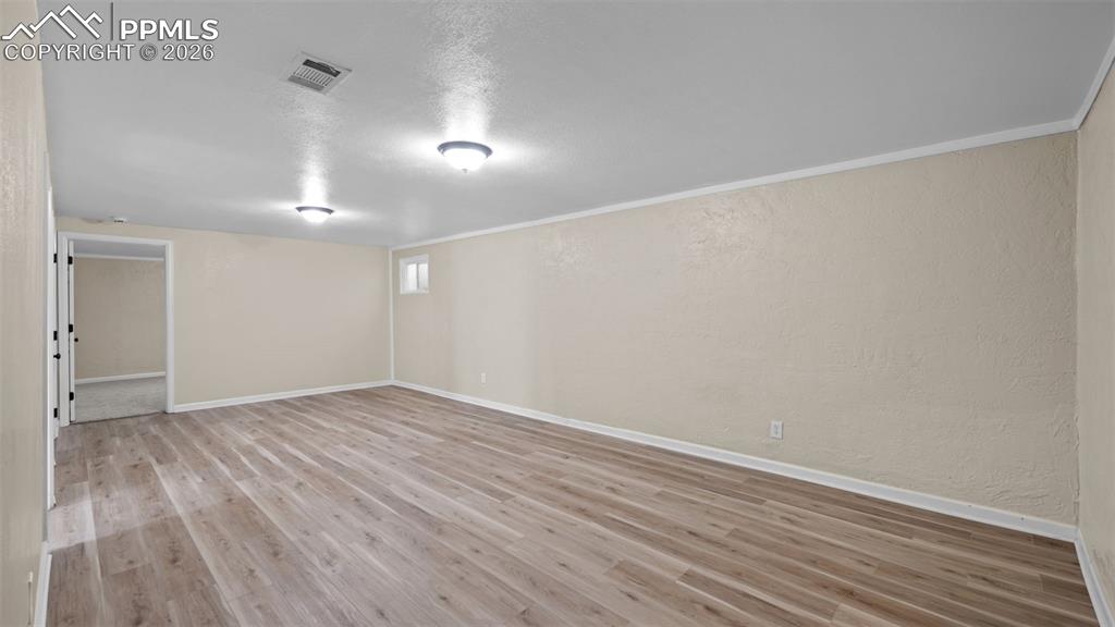 Image 21 of 40: Basement