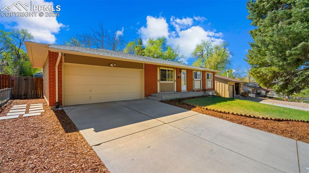 Image 3 of 40: Front of Structure