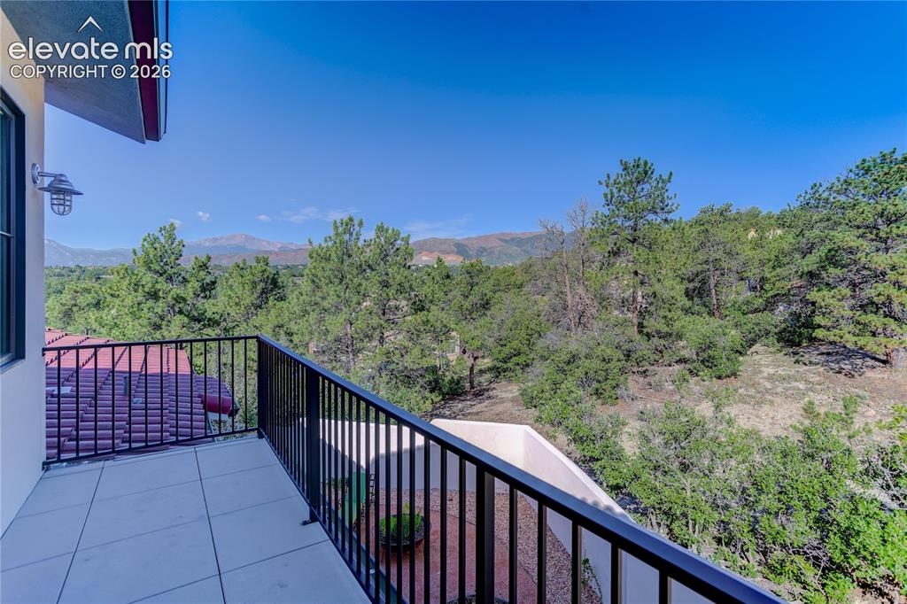 Image 43 of 46: Balcony off of studio