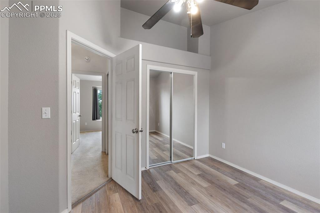 Image 27 of 34: Bedroom