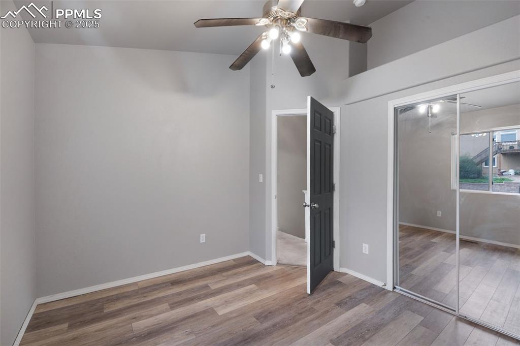 Image 28 of 34: Bedroom