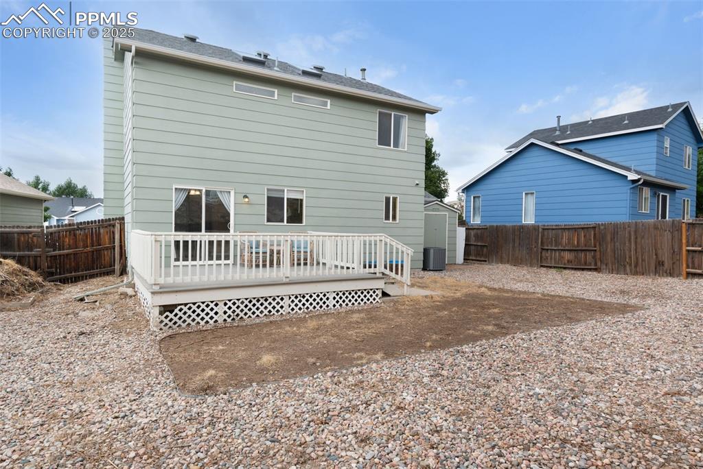 Image 33 of 34: Back of Structure