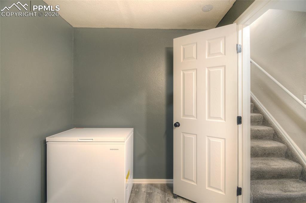 Image 29 of 34: Laundry