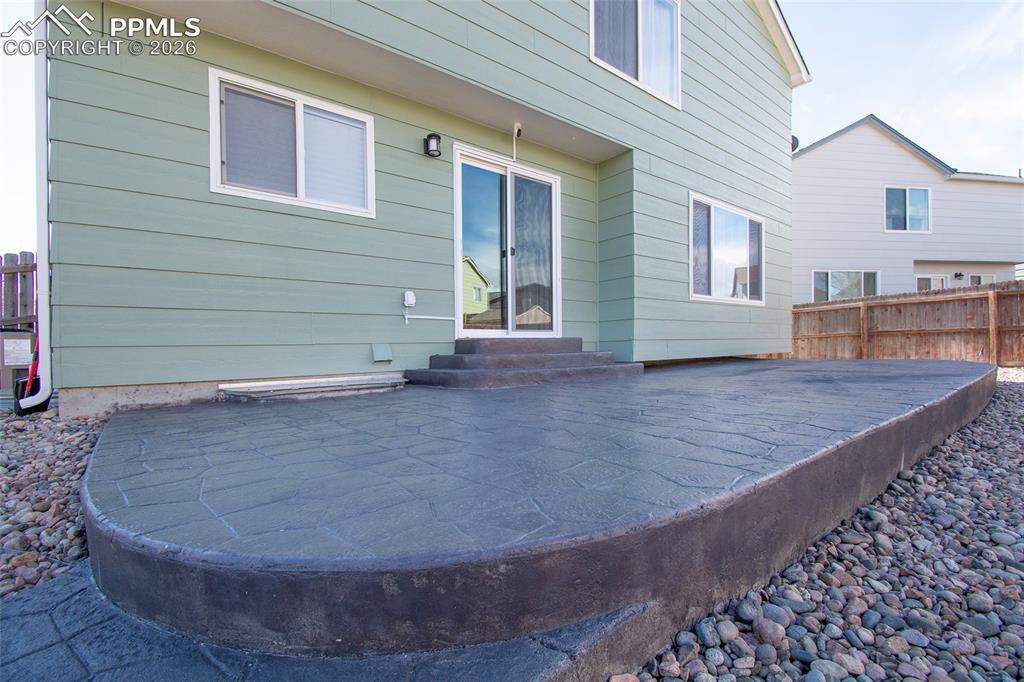 Image 33 of 34: Back of Structure