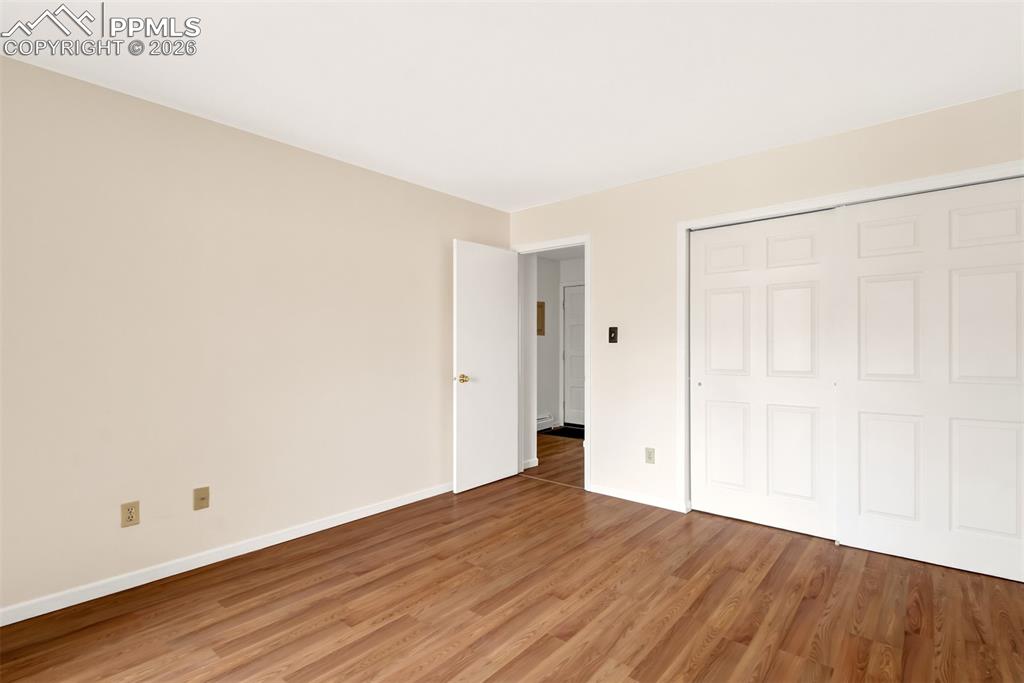 Image 19 of 24: Master Bedroom