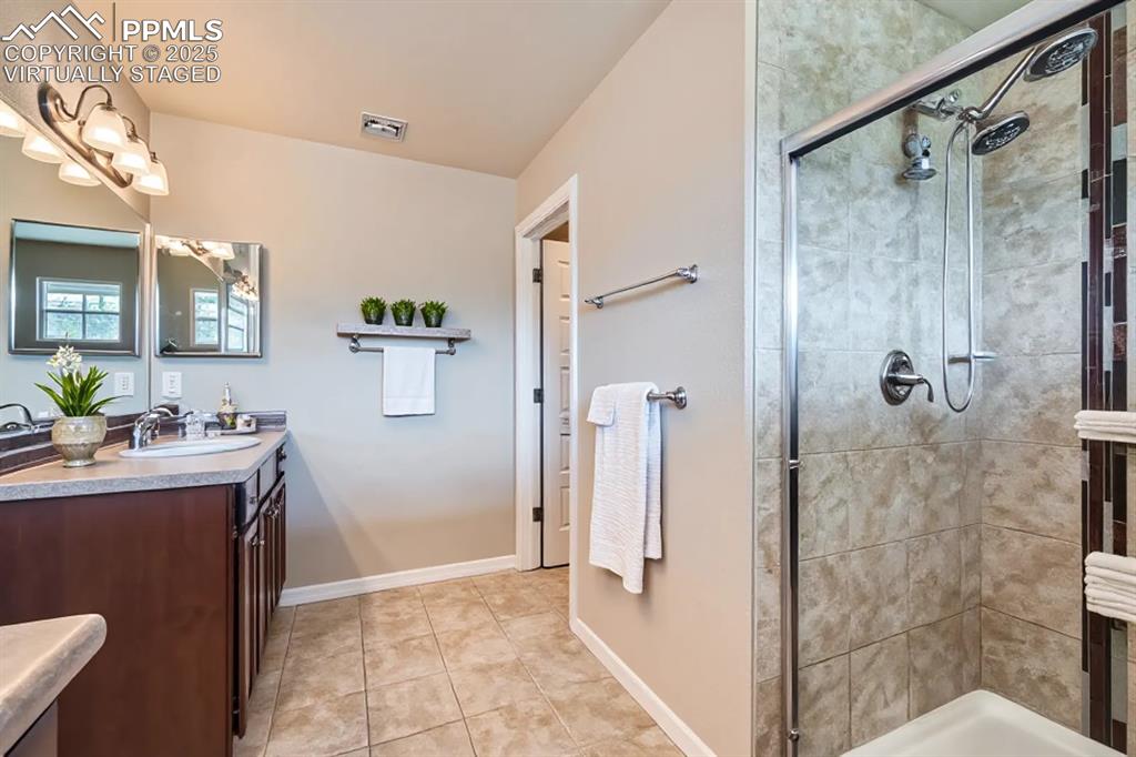 Image 19 of 31: Virtually Staged