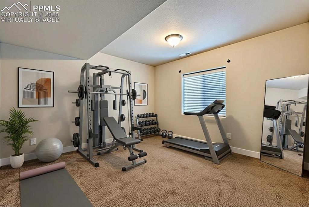 Image 27 of 31: Virtually Staged