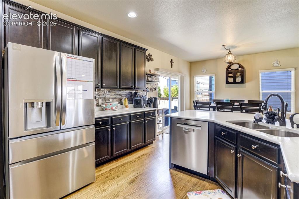 Image 10 of 42: Kitchen