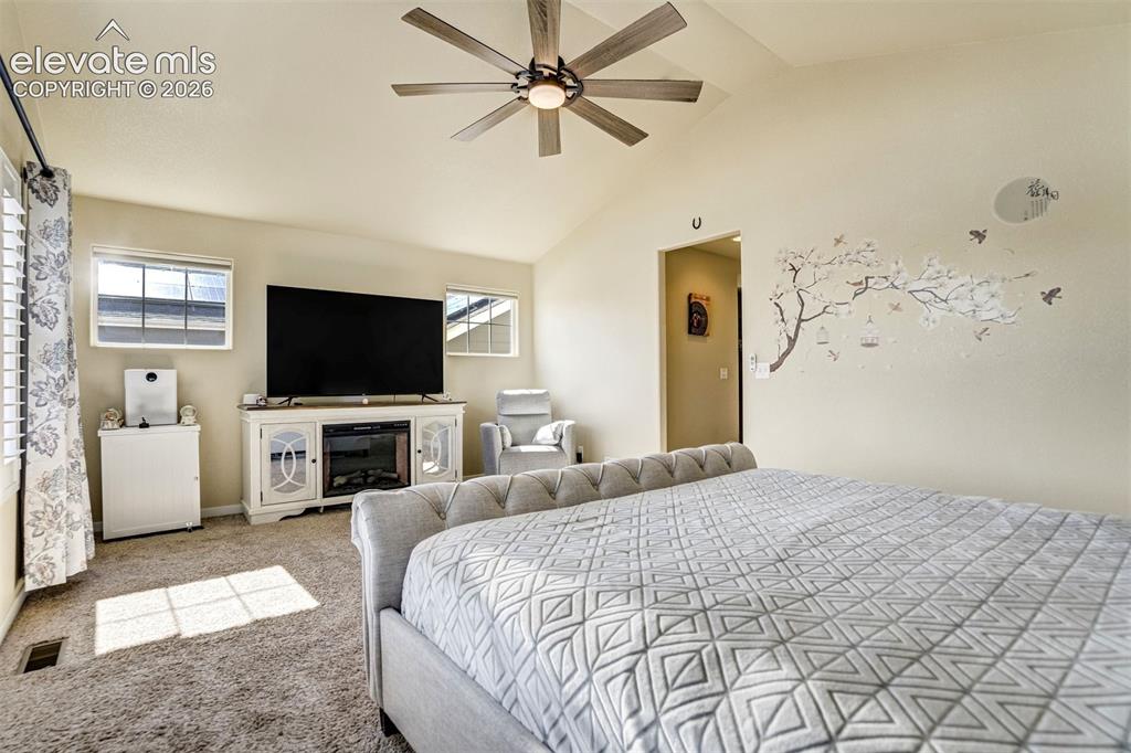 Image 15 of 42: Bedroom