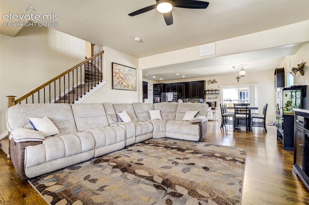 Image 6 of 42: Living Room