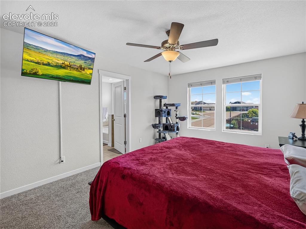 Image 19 of 39: Bedroom