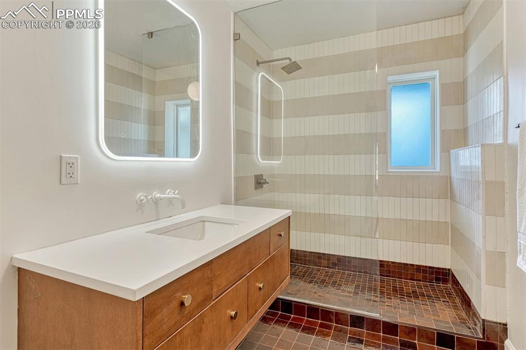 Image 24 of 50: Fully renovated bathroom for the bedrooms and guests