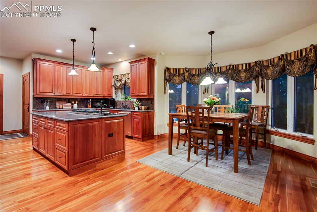 Image 16 of 42: Kitchen view with eat-in dining area
