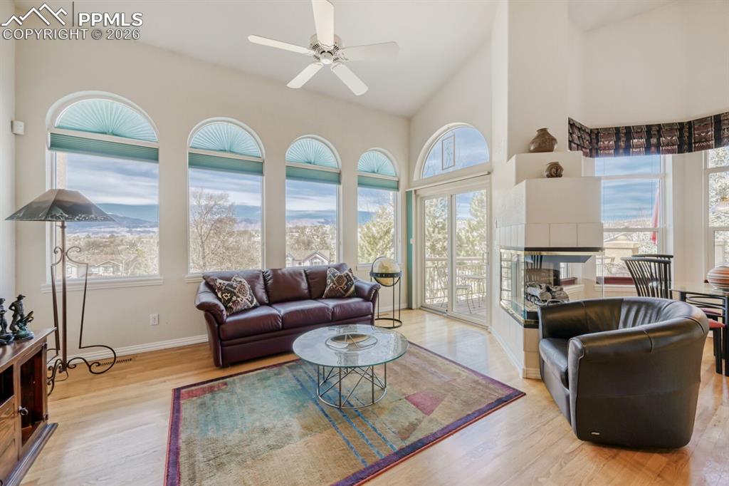 Image 8 of 48: Great Room