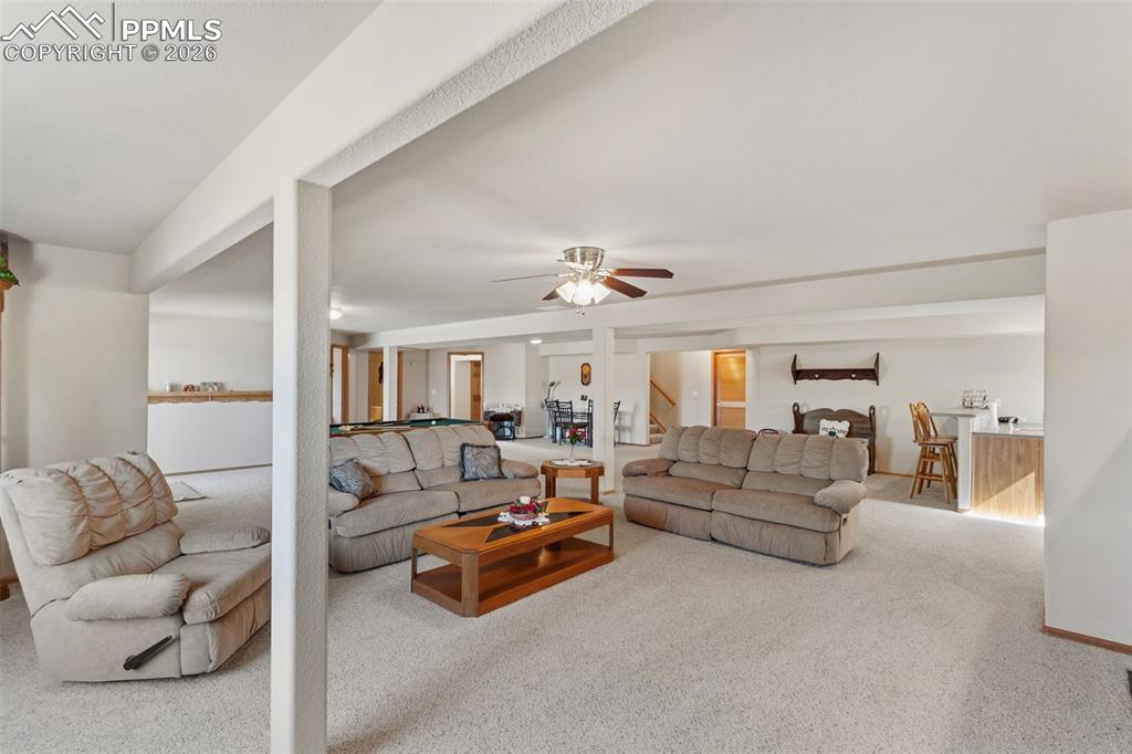 Image 35 of 50: Family Room