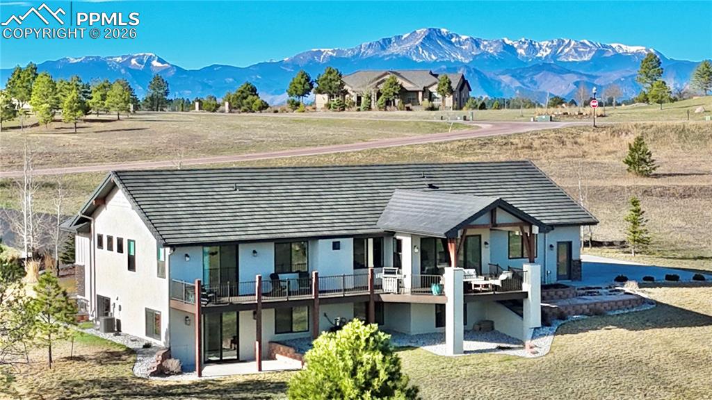 Image 35 of 36: Back of Structure