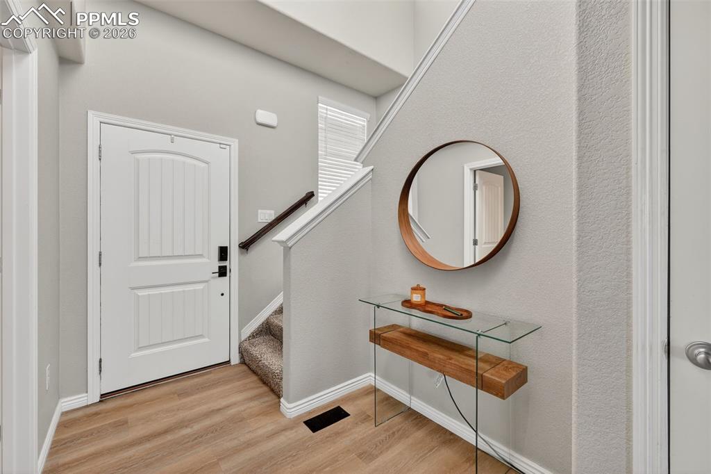 Image 2 of 27: Entry