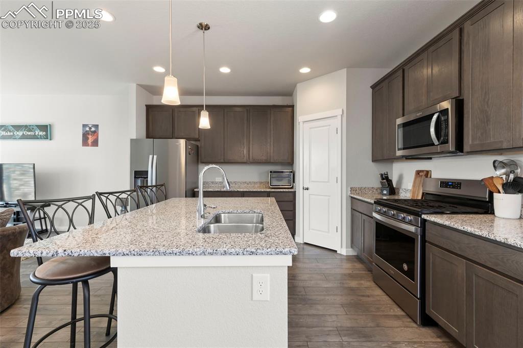 Image 12 of 39: Kitchen