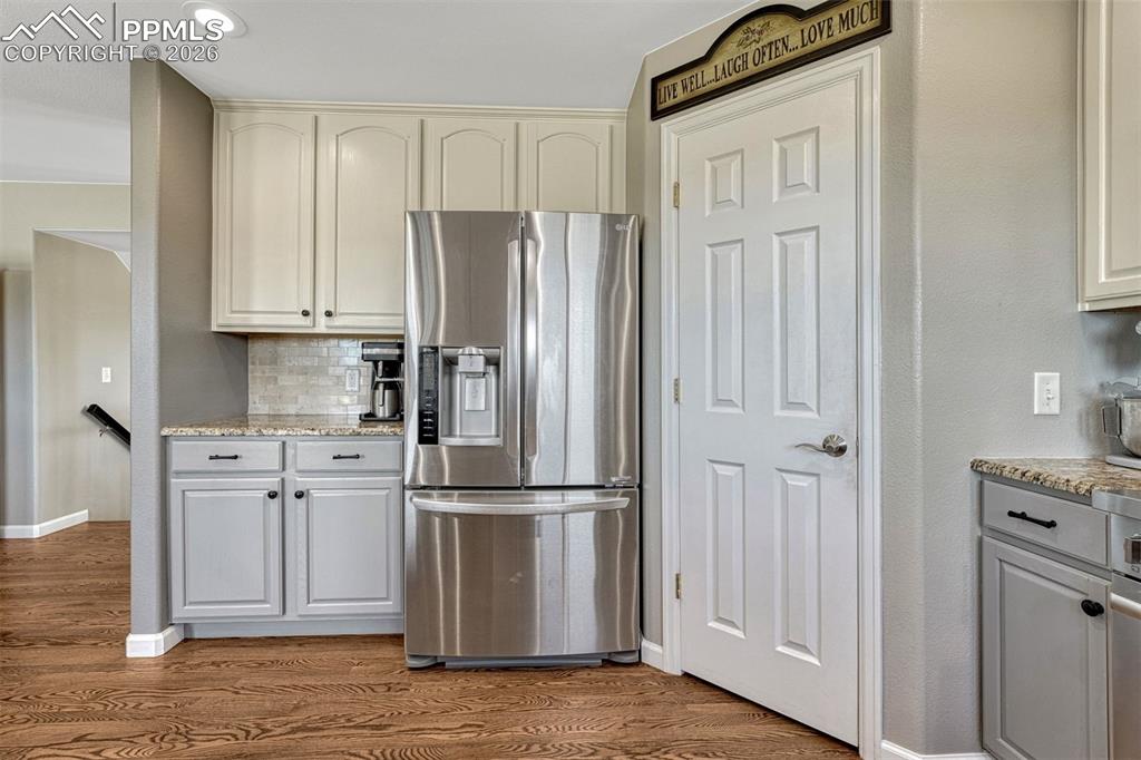 Image 16 of 50: Back of Structure