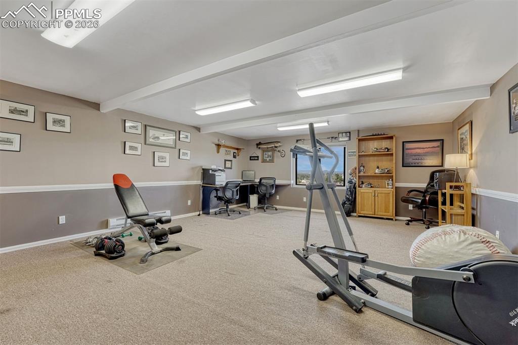 Image 42 of 50: Bedroom