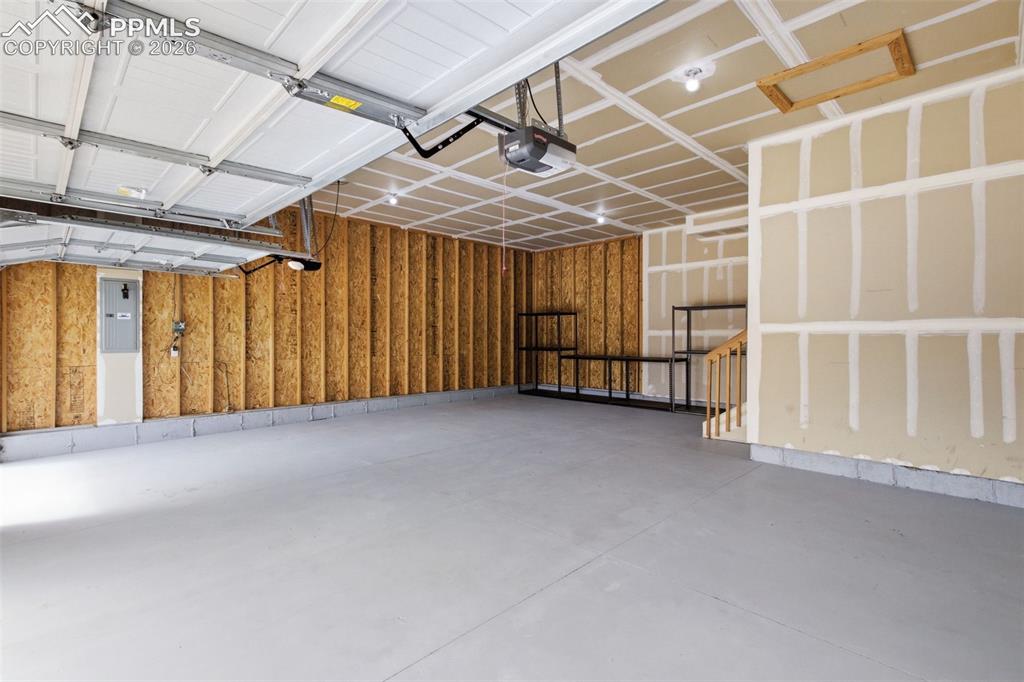 Image 37 of 46: 3 Car Garage with 10ft extension