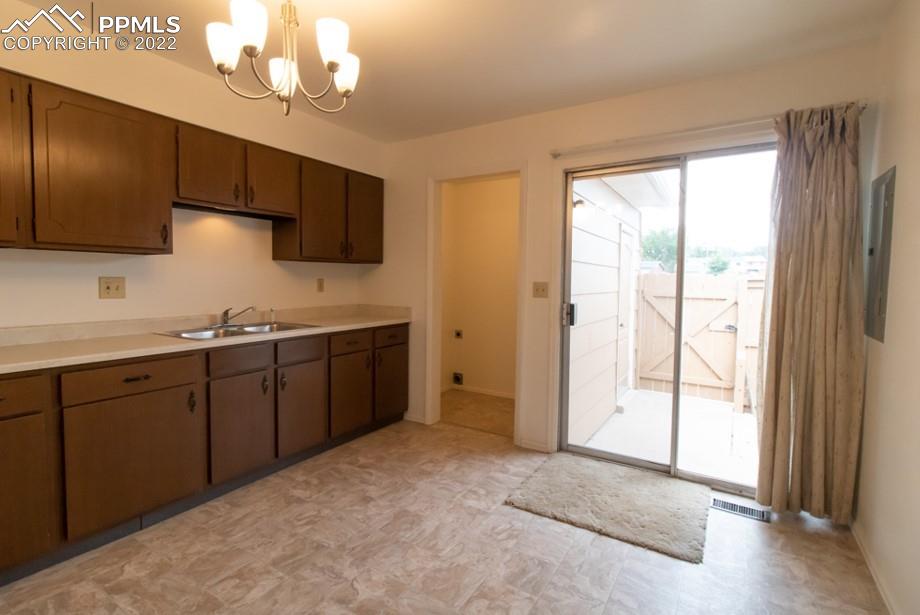Listing 6250494, Image 13 of 29