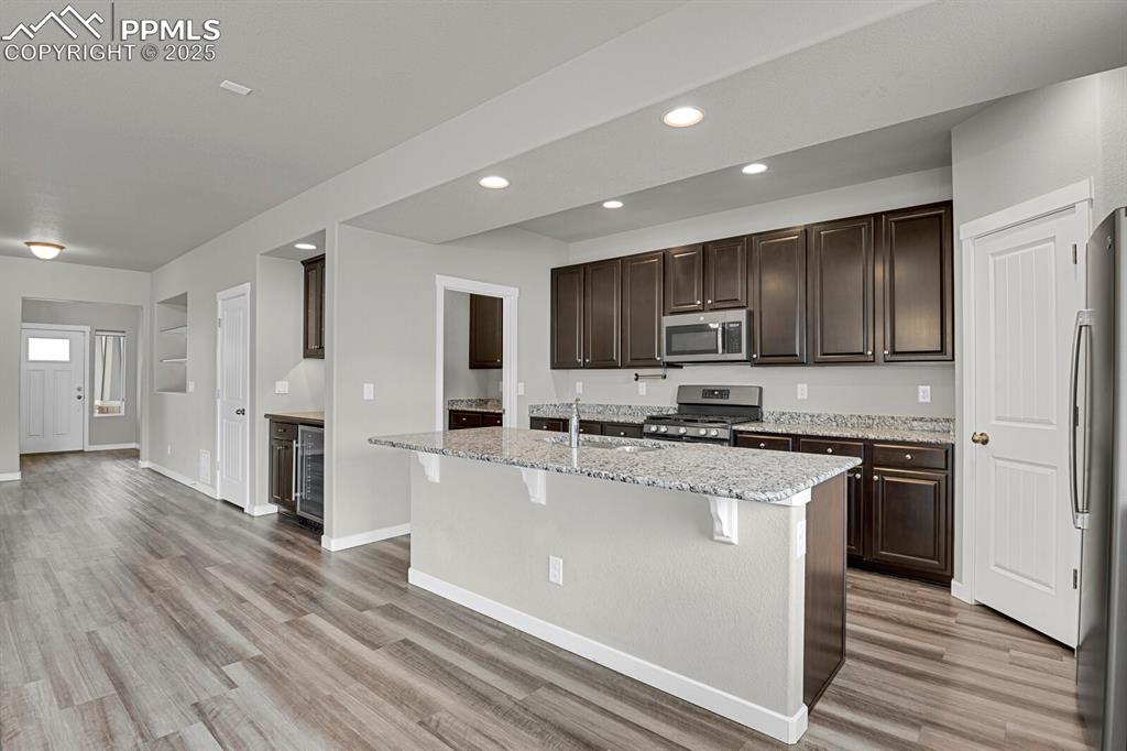 Image 13 of 47: Kitchen