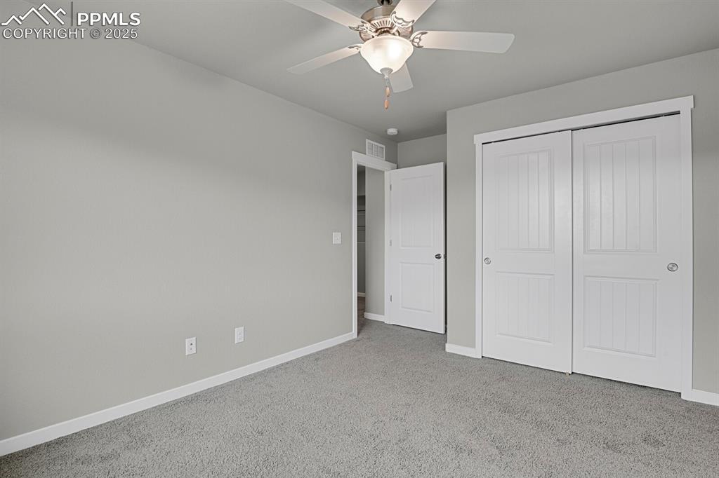 Image 27 of 47: Bedroom