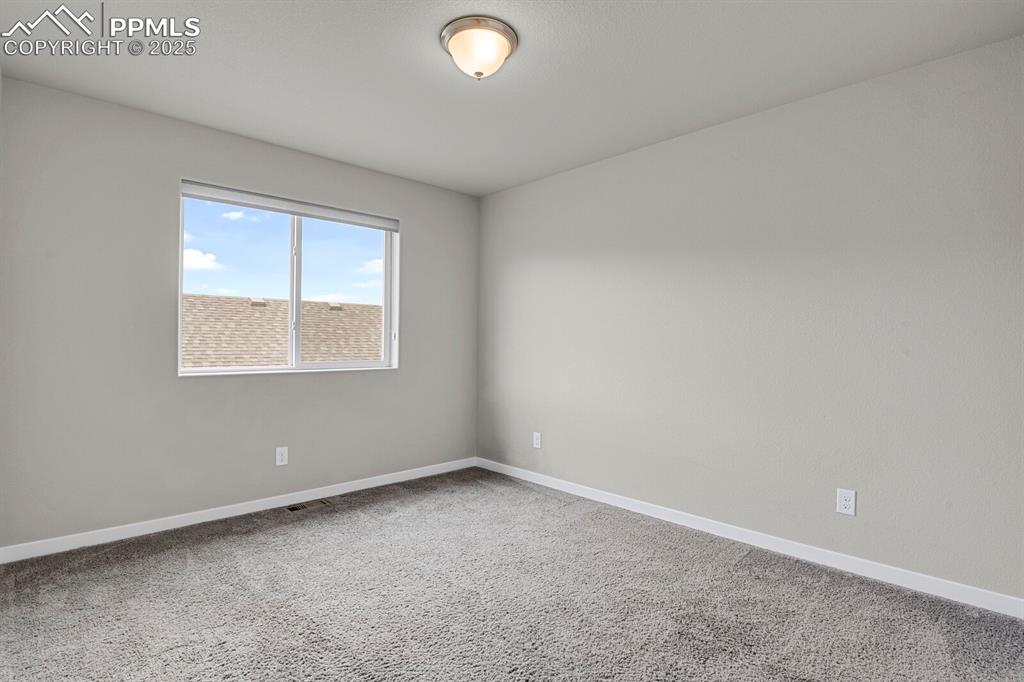 Image 29 of 47: Bedroom