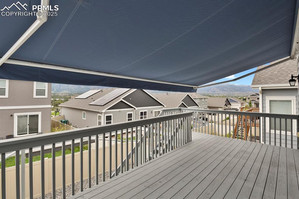 Image 40 of 47: Deck