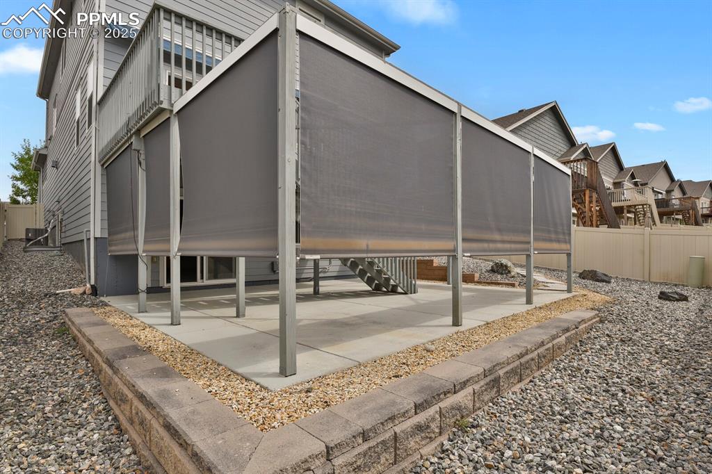 Image 43 of 47: Patio