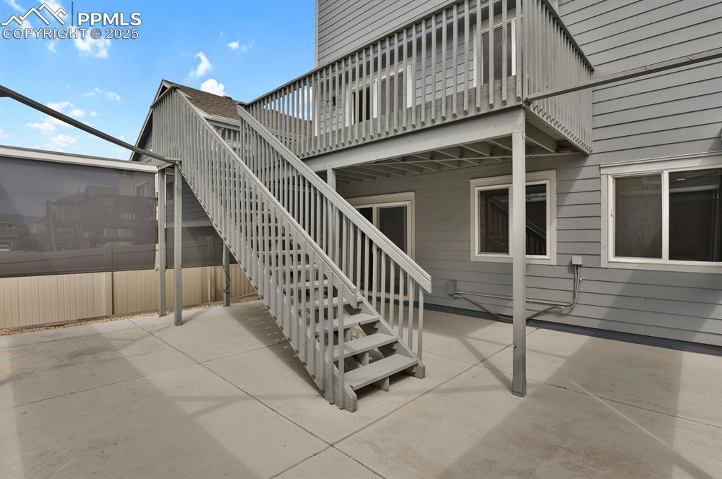 Image 44 of 47: Patio