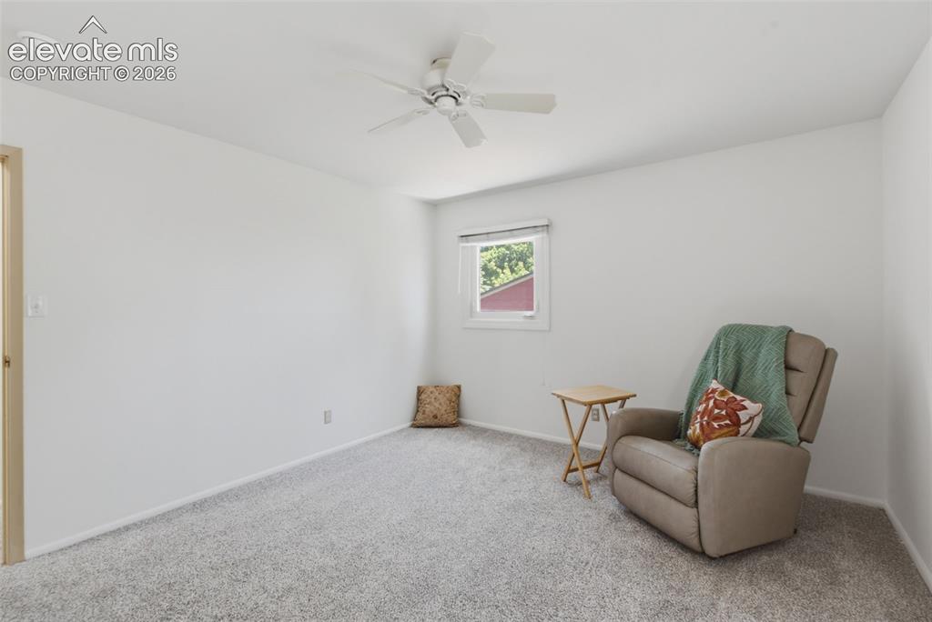 Image 14 of 30: Sitting Room
