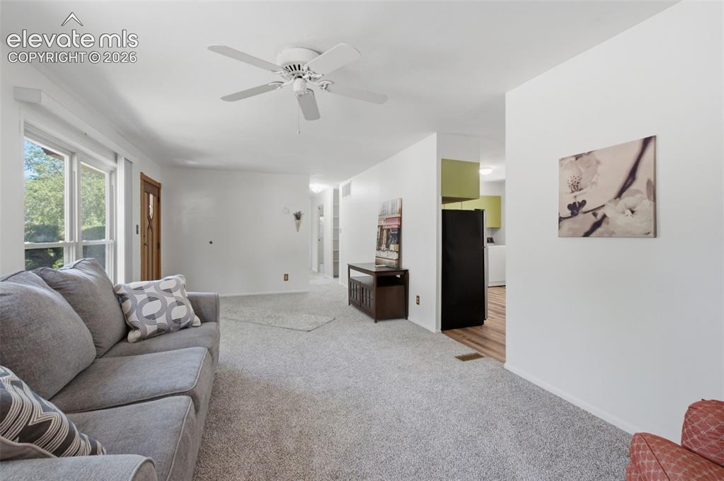 Image 8 of 30: Living Room