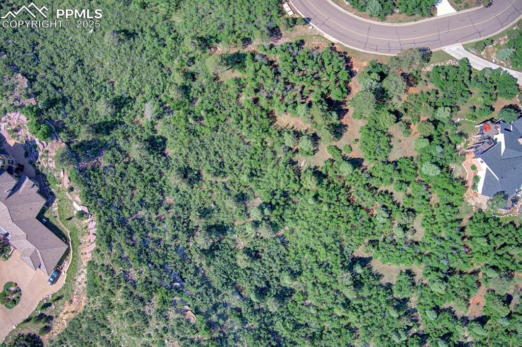 Image 3 of 9: Build your dream mountain retreat