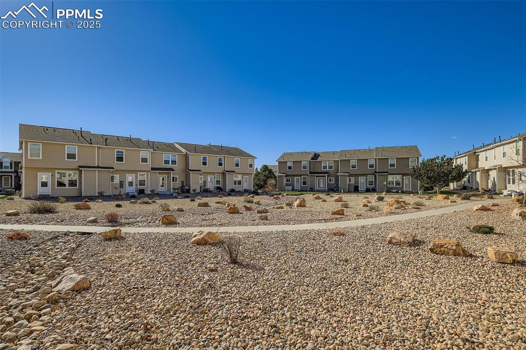 Image 21 of 22: View of property