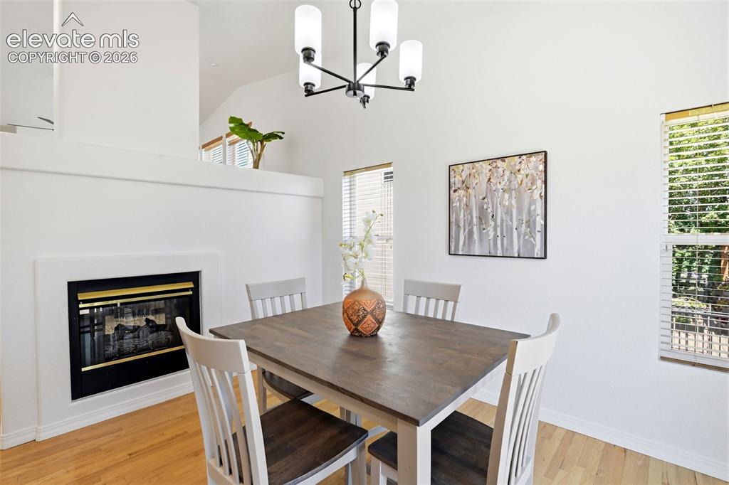 Image 13 of 41: Dining Area