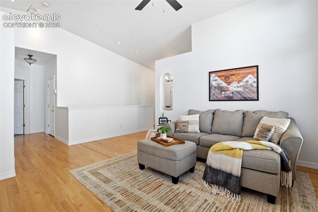 Image 15 of 41: Living Room