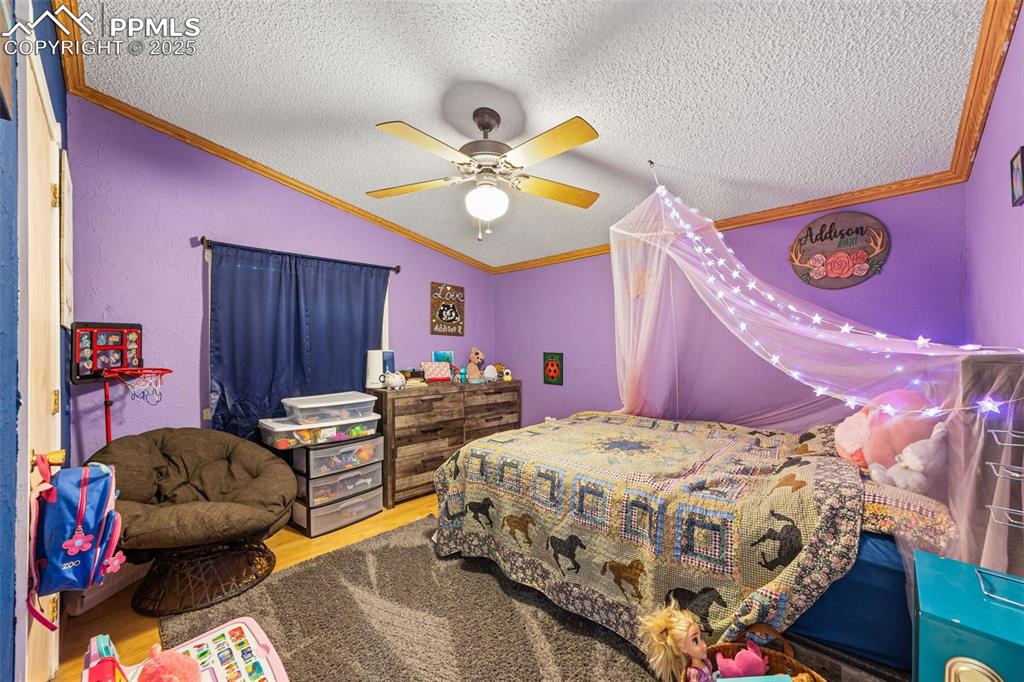 Image 14 of 39: 2nd Bedroom