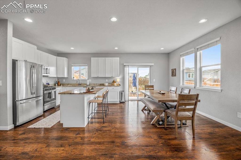 Image 4 of 28: Kitchen