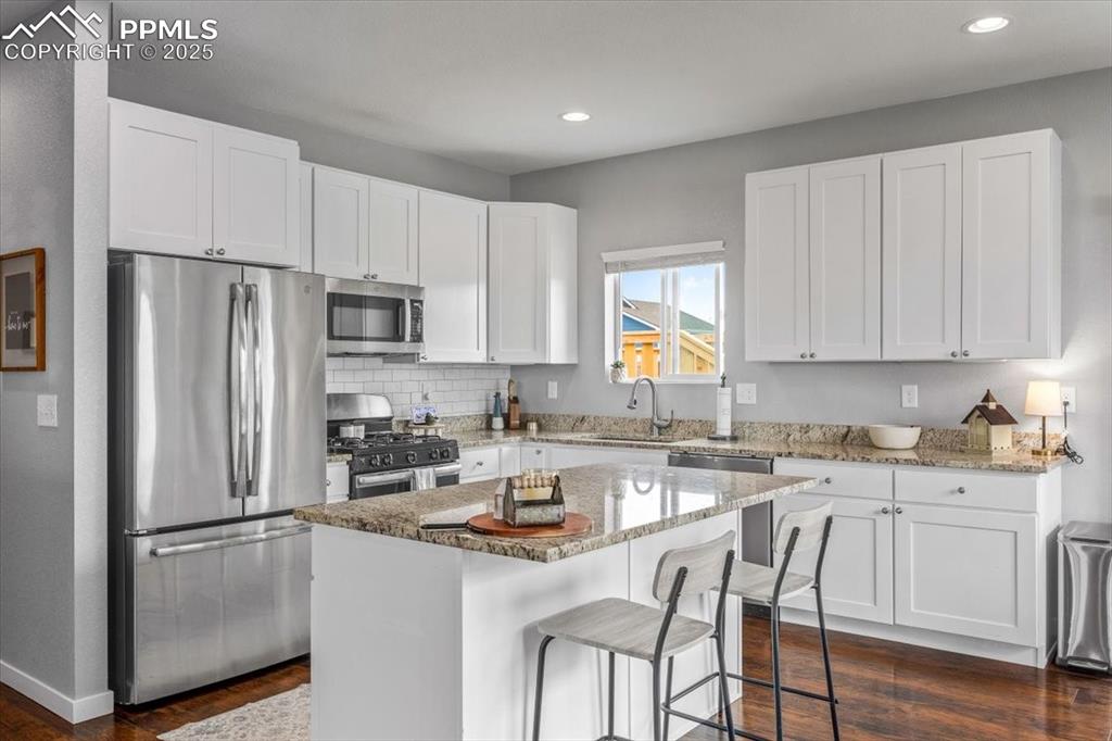 Image 6 of 28: Kitchen