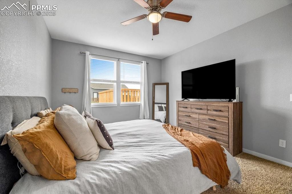 Image 8 of 28: Bedroom