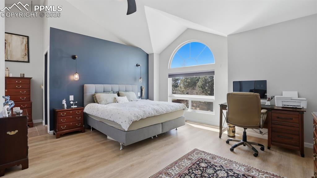 Image 22 of 50: Lower Level Powder Bathroom.