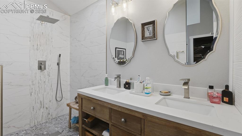 Image 26 of 50: Office/Sitting Area in the Primary Bedroom.