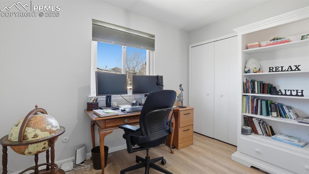 Image 31 of 50: Upper Level Bedroom #2