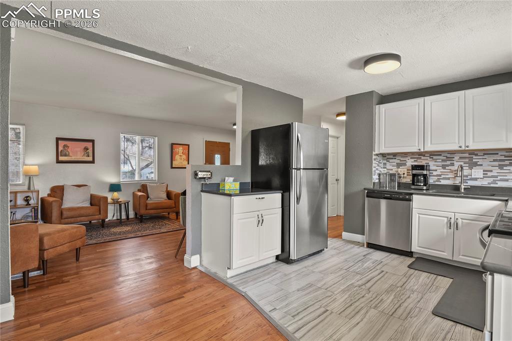 Image 10 of 36: Kitchen